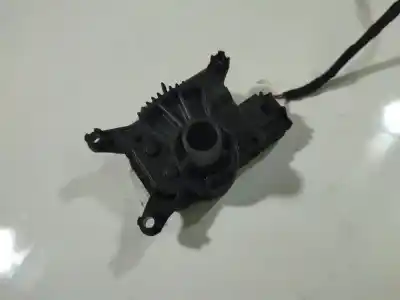 Peça sobressalente para automóvel em segunda mão motor de abertura da comporta de sofagem por opel corsa d (s07) 1.3 cdti (l08, l68) referências oem iam   