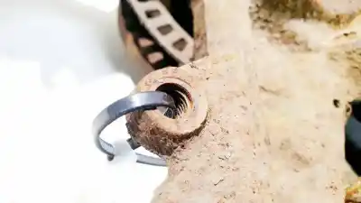 Second-hand car spare part front right knuckle for audi a3 (8l1) 1.6 oem iam references   