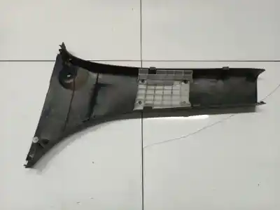 Pezzo di ricambio per auto di seconda mano plastica per toyota ipsum (_m2_) 2.0 d (clm20_) riferimenti oem iam 6241344040  62413-44040