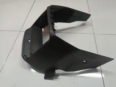 Pezzo di ricambio per auto di seconda mano plastica per toyota ipsum (_m2_) 2.0 d (clm20_) riferimenti oem iam 5881044090  58810-44090