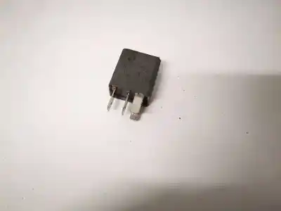 Second-hand car spare part relay for skoda roomster (5j7) 1.4 tdi oem iam references 1k0951253