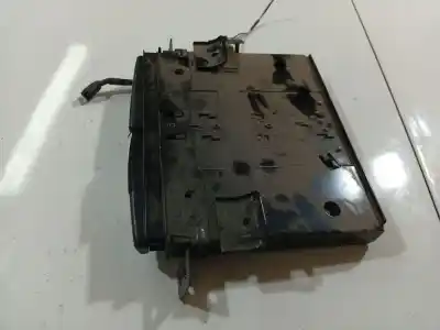 Pezzo di ricambio per auto di seconda mano plastica per toyota ipsum (_m2_) 2.0 d (clm20_) riferimenti oem iam   