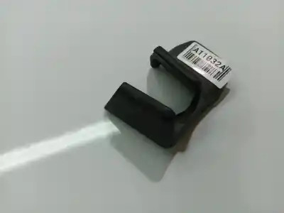 Peça sobressalente para automóvel em segunda mão plásticos por toyota corolla sedán (_e12_) 1.4 vvt-i (zze120_) referências oem iam 7213702040