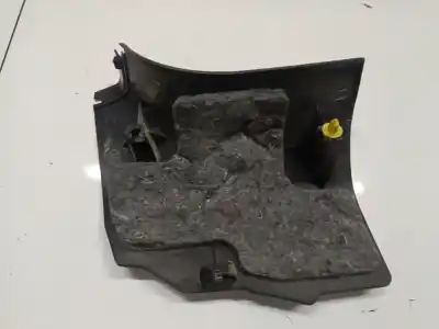 Pezzo di ricambio per auto di seconda mano plastica per toyota ipsum (_m2_) 2.0 d (clm20_) riferimenti oem iam rh6211144040  rh62111-44040