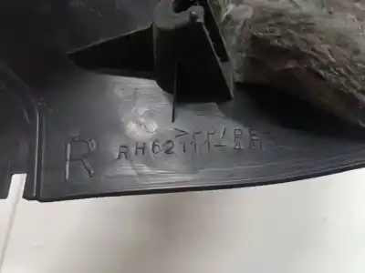 Pezzo di ricambio per auto di seconda mano plastica per toyota ipsum (_m2_) 2.0 d (clm20_) riferimenti oem iam rh6211144040  rh62111-44040