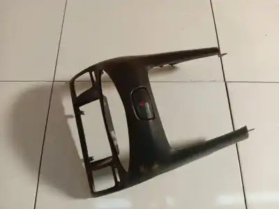 Tweedehands auto-onderdeel plasticen voor nissan primera hatchback (p12) 1.9 dci oem iam-referenties 68260av600