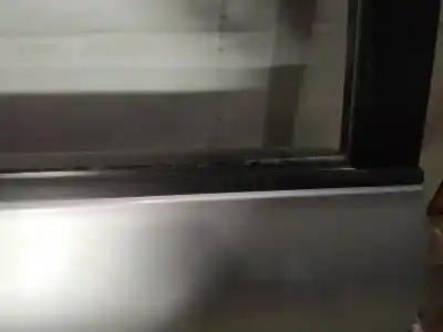 Pezzo di ricambio per auto di seconda mano plastica per toyota ipsum (_m2_) 2.0 d (clm20_) riferimenti oem iam   