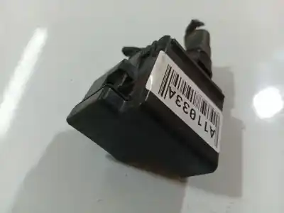 Second-hand car spare part fuse box unit for toyota ipsum (_m2_) 2.0 d (clm20_) oem iam references 