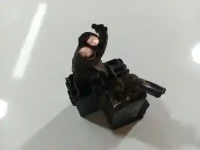 Second-hand car spare part fuse box unit for toyota ipsum (_m2_) 2.0 d (clm20_) oem iam references   