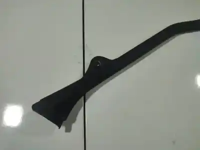 Pezzo di ricambio per auto di seconda mano plastica per audi a4 b5 (8d2) 1.8 riferimenti oem iam stu800857763  stu 800 857 763