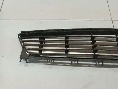 Peça sobressalente para automóvel em segunda mão grelha de pára choques central por opel combo 1.7 16v cdti referências oem iam   