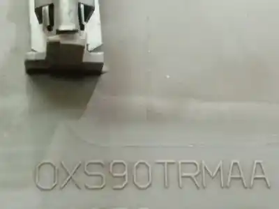 Pezzo di ricambio per auto di seconda mano plastica per chrysler sebring (js) 2.0 crd riferimenti oem iam 0xs90trmaa  0xs90trmaa