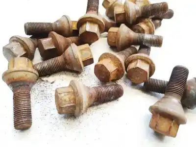 Second-hand car spare part various parts for bmw 3 (e30) m3 2.3 oem iam references 