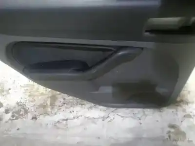 Автозапчастина б/у оббірка передніх дверей ліва для ford focus ii (da_, hcp, dp) 2.0 посилання на oem iam 