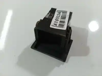 Tweedehands auto-onderdeel asbakje voor nissan primera hatchback (p12) 1.9 dci oem iam-referenties mt3739