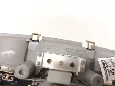 Pezzo di ricambio per auto di seconda mano luce interna per audi a4 b5 (8d2) 1.9 tdi riferimenti oem iam 8d0947111a  