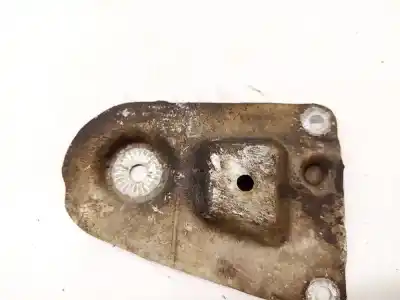 Second-hand car spare part engine support for audi a4 b5 (8d2) 1.9 tdi oem iam references 8d0399541b  