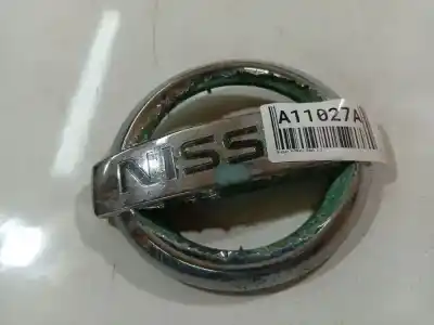 Pezzo di ricambio per auto di seconda mano EMBLEMA per NISSAN X-TRAIL I (T30) 2.2 DCI Riferimenti OEM IAM 628908H700  