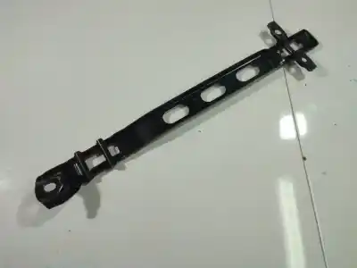 Pezzo di ricambio per auto di seconda mano plastica per toyota ipsum (_m2_) 2.0 d (clm20_) riferimenti oem iam   