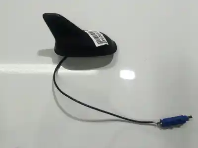 Peça sobressalente para automóvel em segunda mão ANTENA por SKODA SUPERB, II 2013.06 - 2015.06 FACELIFT 1.6 TDI 77KW 2013.06 - 2015.06 Referências OEM IAM 3C0035507AA  