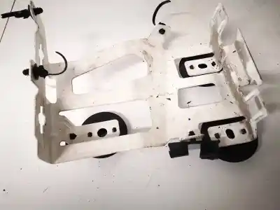 Pezzo di ricambio per auto di seconda mano plastica per ford focus iii 1.6 tdci riferimenti oem iam av6n14a208aa  31268027