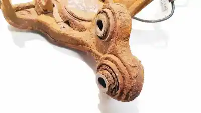 Second-hand car spare part rear left knuckle for kia cee'd fastback (ed) 1.4 oem iam references   