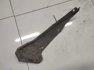 Pezzo di ricambio per auto di seconda mano plastica per toyota ipsum (_m2_) 2.0 d (clm20_) riferimenti oem iam   