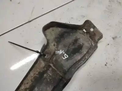 Pezzo di ricambio per auto di seconda mano plastica per toyota ipsum (_m2_) 2.0 d (clm20_) riferimenti oem iam   