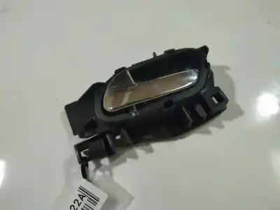 Tweedehands auto-onderdeel BINNENHANDGREEP LINKS VOOR voor PEUGEOT 207/207+ (WA_, WC_) 1.6 16V VTI OEM IAM-referenties 303966  