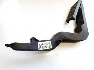 Pièce détachée automobile d'occasion pédale d'accélérateur pour audi a4 b5 (8d2) 1.9 tdi références oem iam 8d1721506  