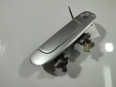 Second-hand car spare part exterior right front door handle for mazda premacy (cp) 2.0 td oem iam references 