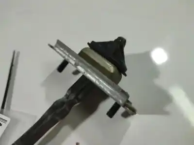 Second-hand car spare part hinge for mazda premacy (cp) 2.0 td oem iam references   