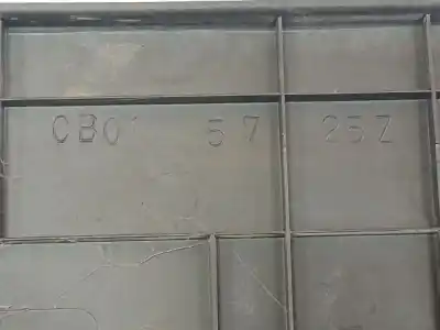 Pezzo di ricambio per auto di seconda mano plastica per mazda premacy (cp) 2.0 td riferimenti oem iam cb015725  cb015725