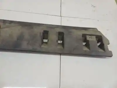 Pezzo di ricambio per auto di seconda mano plastica per mazda premacy (cp) 2.0 td riferimenti oem iam cb015725  cb015725