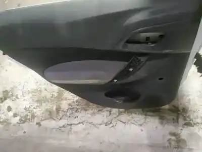 Peça sobressalente para automóvel em segunda mão forra / revestimento da porta dianteira esquerda por citroen c3 ii (sc_) 1.4 hdi 70 (sc8hzc, sc8hr0, sc8hp4) referências oem iam 