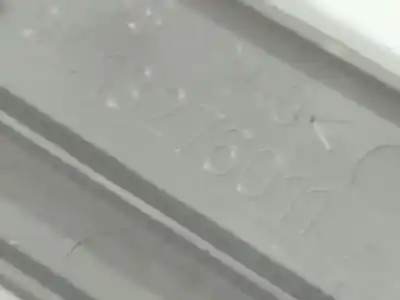 Pezzo di ricambio per auto di seconda mano plastica per opel astra j (p10) 1.4 turbo (68) riferimenti oem iam 13276011  13276011