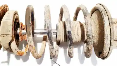 Peça sobressalente para automóvel em segunda mão mola de suspensão por volvo v70 ii (285) d5 referências oem iam 