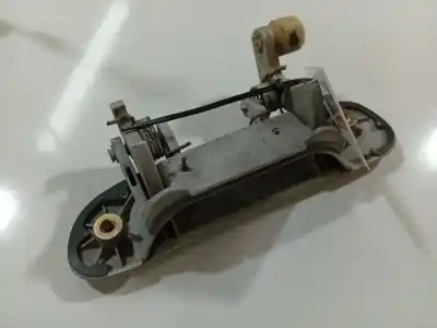 Pezzo di ricambio per auto di seconda mano maniglia esterna posteriore sinistra per mazda premacy (cp) 2.0 td riferimenti oem iam   