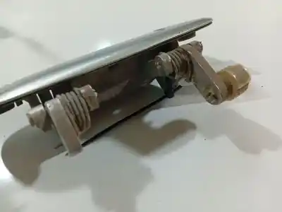 Pezzo di ricambio per auto di seconda mano maniglia esterna posteriore sinistra per mazda premacy (cp) 2.0 td riferimenti oem iam   