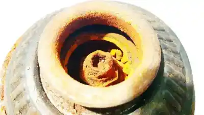 Second-hand car spare part shock absorber spring for bmw 3 (e30) m3 2.3 oem iam references   