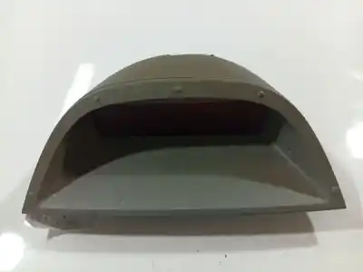 Peça sobressalente para automóvel em segunda mão farolim de travão central por renault thalia 2000 - 2010 1.4 55kw 2000 - 2010 referências oem iam 8200135295