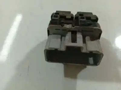 Second-hand car spare part left front power window switch for renault thalia 2000 - 2010 1.4 55kw 2000 - 2010 oem iam references   