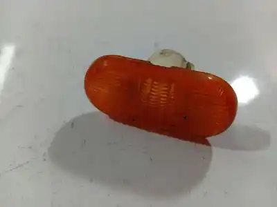 Peça sobressalente para automóvel em segunda mão farolim do lado esquerdo por renault thalia 2000 - 2010 1.4 55kw 2000 - 2010 referências oem iam 