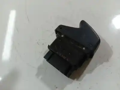 Second-hand car spare part left front power window switch for renault thalia 2000 - 2010 1.4 55kw 2000 - 2010 oem iam references   