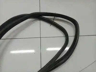 Peça sobressalente para automóvel em segunda mão junta vedante da porta por renault thalia 2000 - 2010 1.4 55kw 2000 - 2010 referências oem iam   