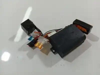 Peça sobressalente para automóvel em segunda mão caixa de fusíveis e relés por renault thalia 2000 - 2010 1.4 55kw 2000 - 2010 referências oem iam 