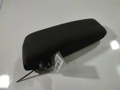 Second-hand car spare part center armrest for mazda premacy (cp) 2.0 td oem iam references 