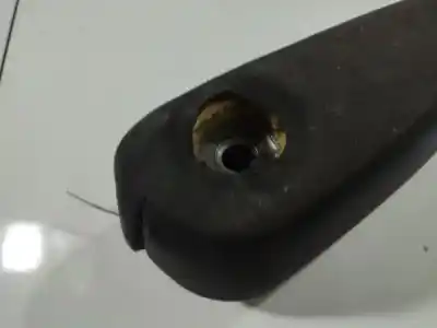 Pezzo di ricambio per auto di seconda mano bracciolo centrale per mazda premacy (cp) 2.0 td riferimenti oem iam   