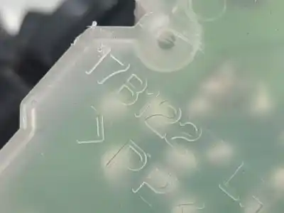 Pezzo di ricambio per auto di seconda mano comando pulito per mazda premacy (cp) 2.0 td riferimenti oem iam 17b122l  17b122l, pp-l, 17b122pplh , ppl, 17b122pplh