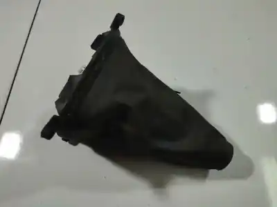 Second-hand car spare part gear lever trim for mazda premacy (cp) 2.0 td oem iam references 